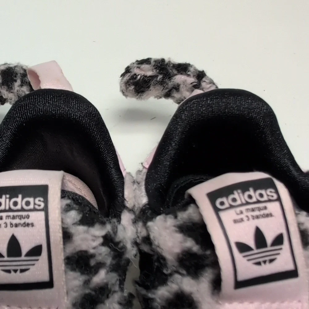 Adidas Kitty Cat Leopard Print slip on Sneakers - Black and Pink toddler size 4